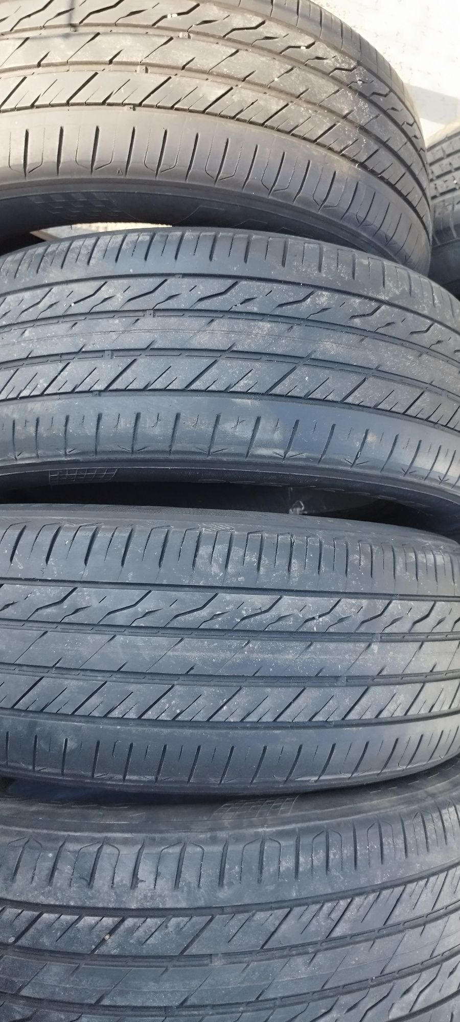Продам летние шины 215/60/17