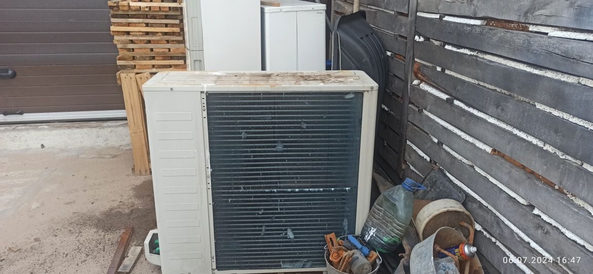 Продам две напольные з фазные сплит системы