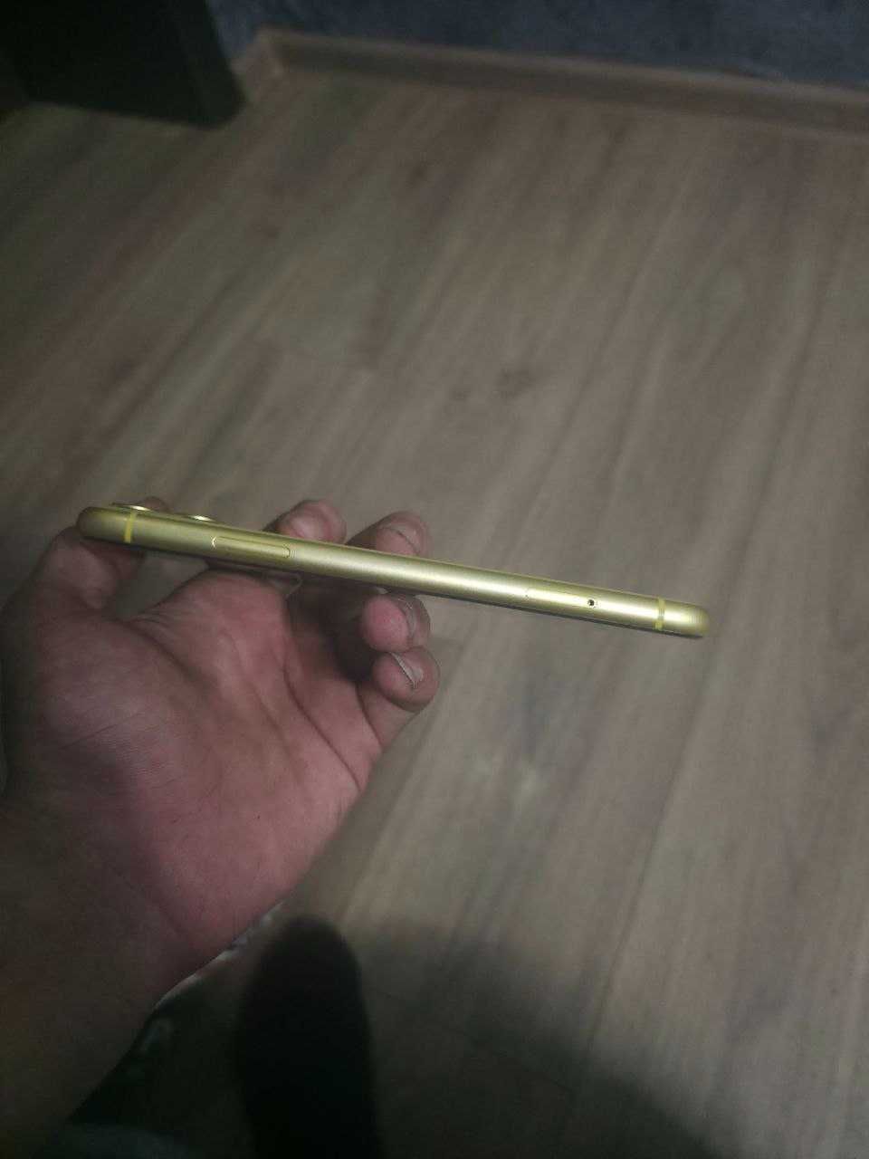 Iphone 11 (На запчасть)