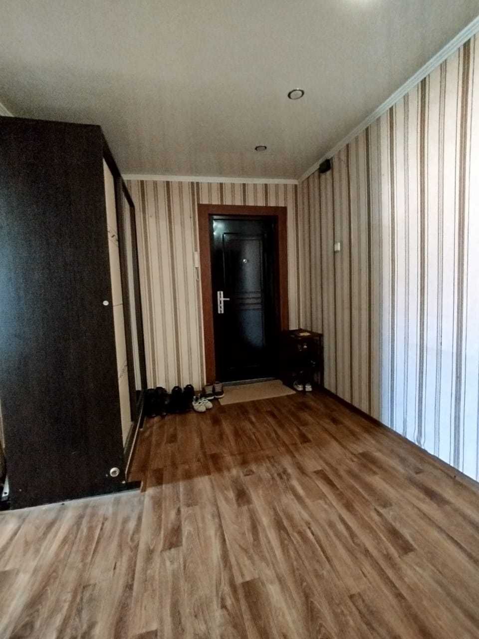 Продам 2хкомнатную ленинградку в центре