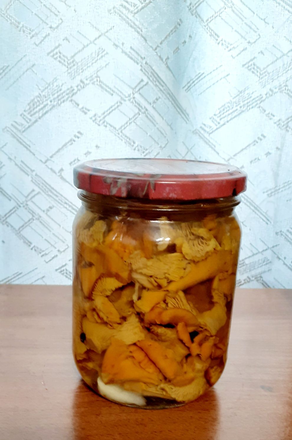 Закрутки.Огурцы и лисички
