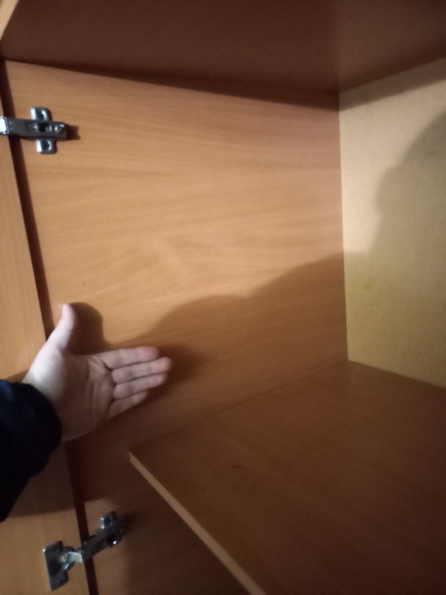 Продам шкаф срочно