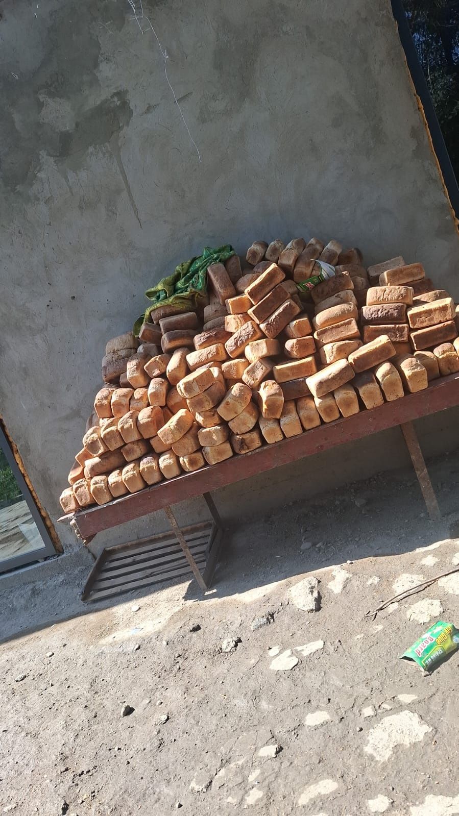 В продаже имеется хлеб свежи по 65 тг
[18.07, 11: