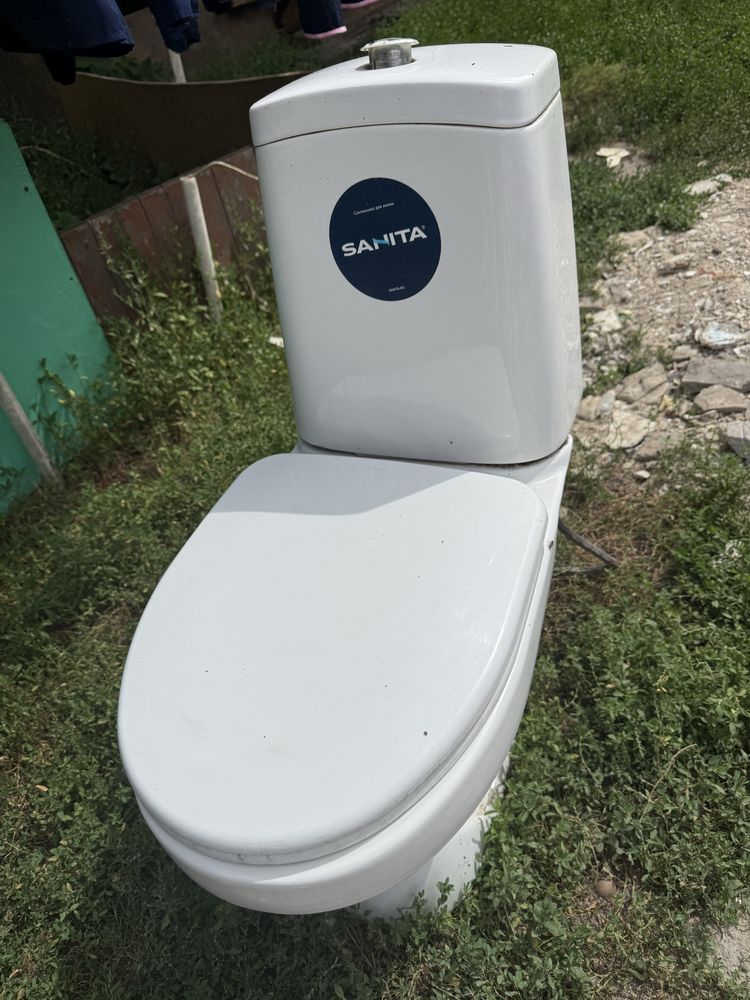 Продаю унитаз б/у