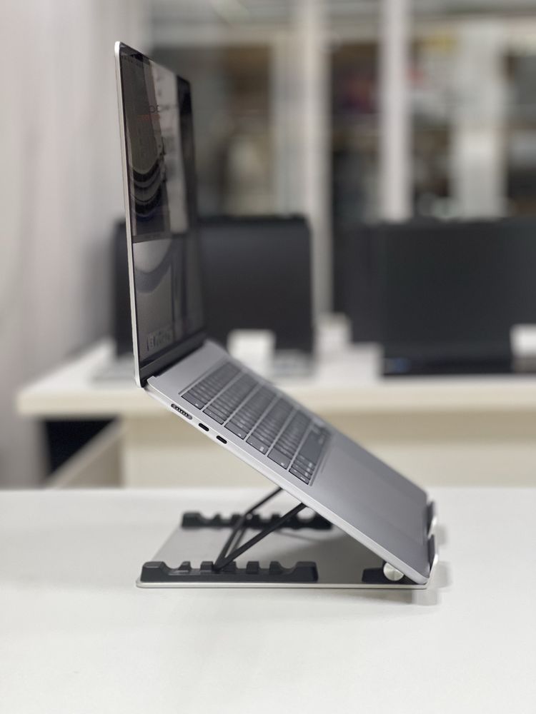 MacBook air 15,3” | M2 | ОЗУ 8Gb | SSD 256Gb | 10 циклов