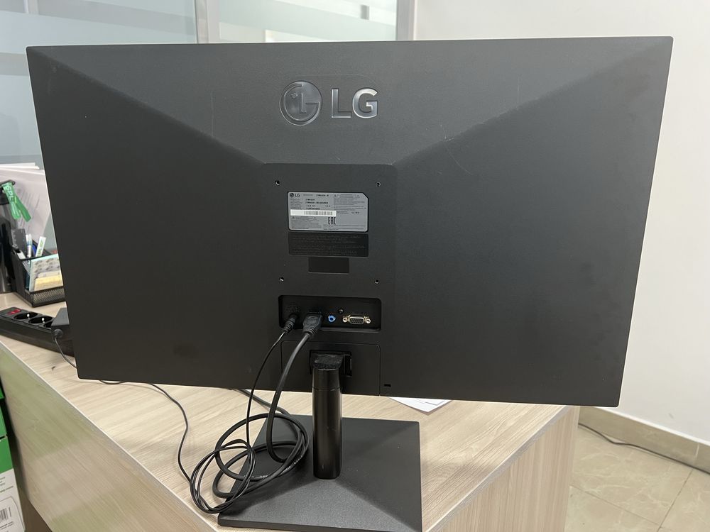 Монитор LG 27MK400H-B (27 ", TN, FHD 1920x1080 (16:9), 75 Гц)