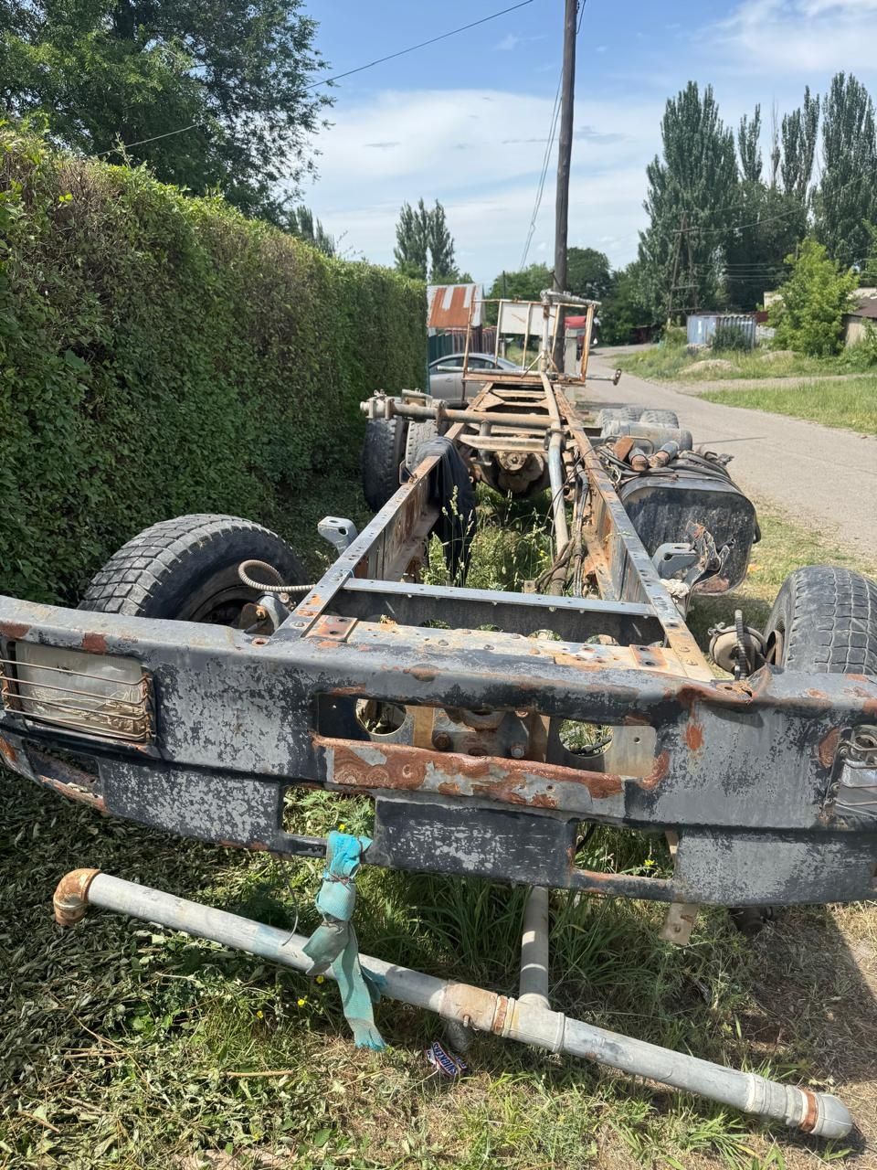 Продам на запчасти рам,мость