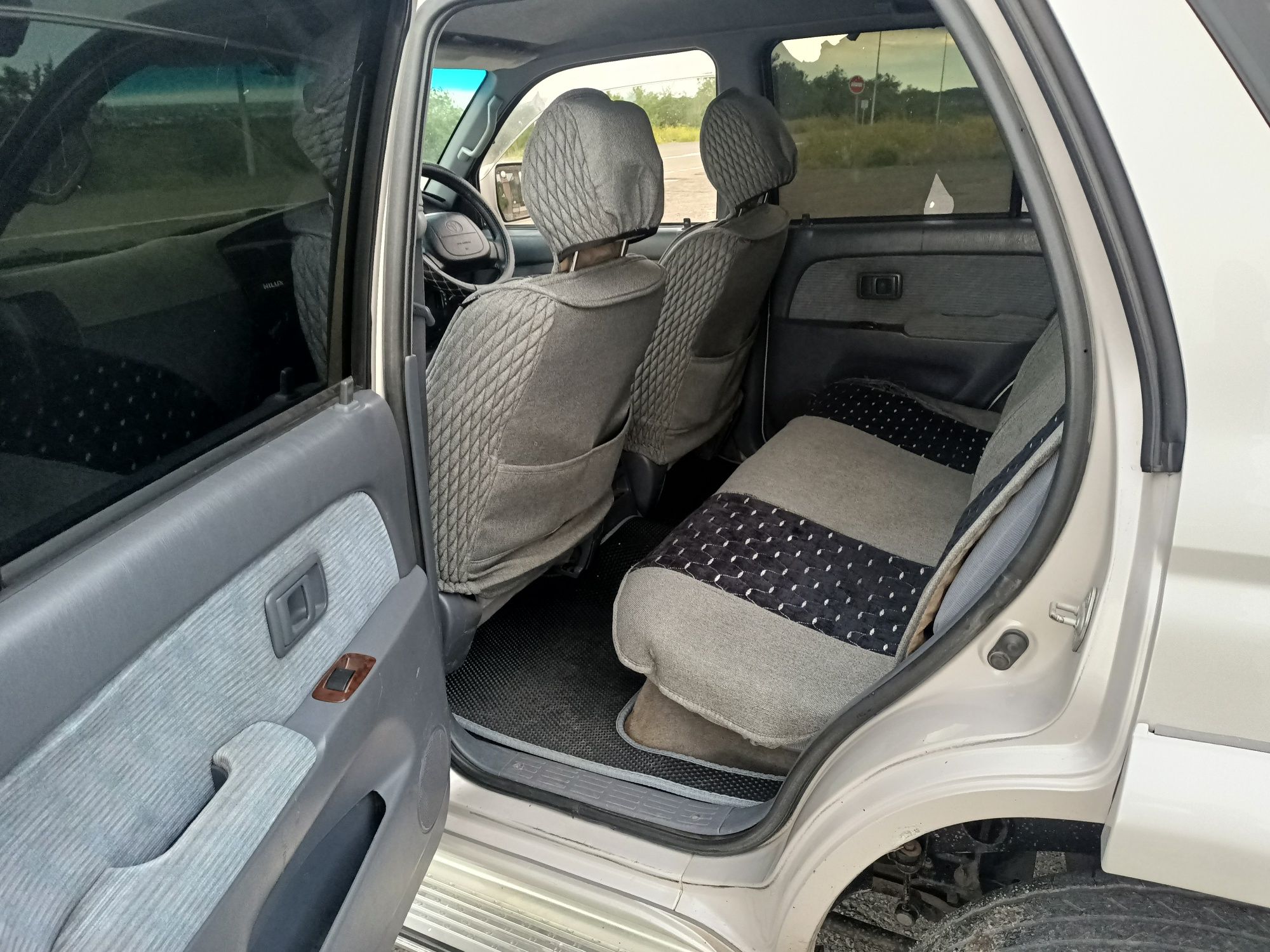 Продам Hilux Surf 185