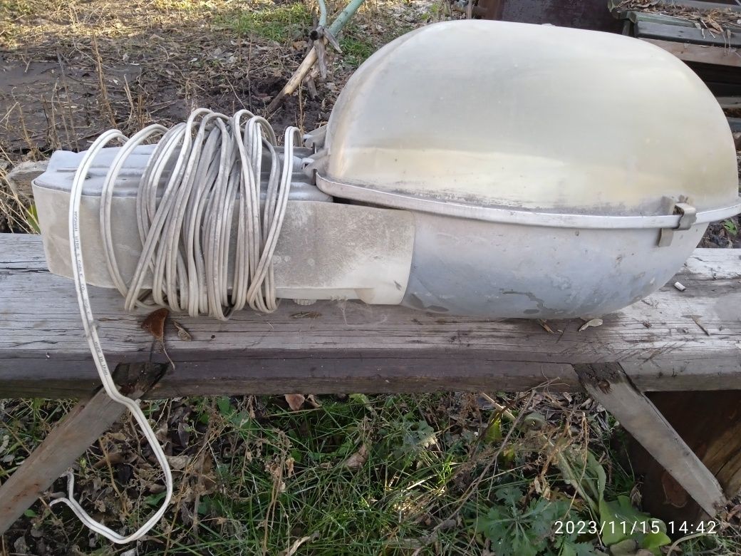 Продам фонарь  уличный под дрл 250