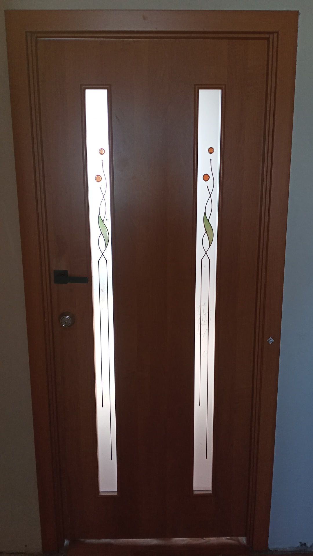 Продам двери б/у
