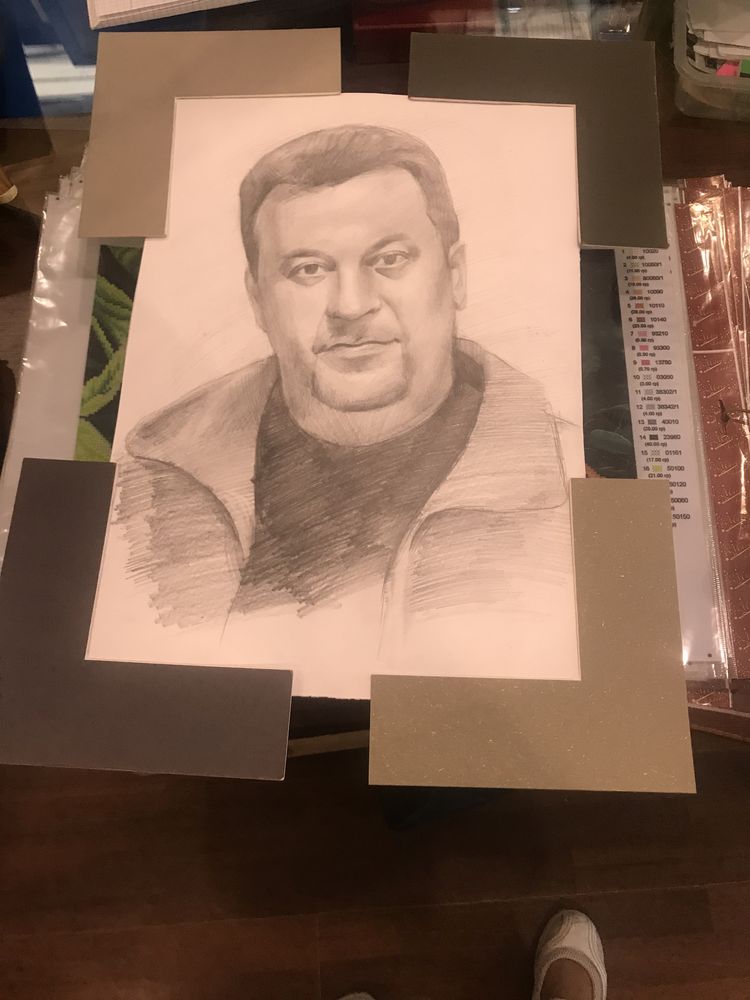 Подарок для близких и родных   Портрет карандашом