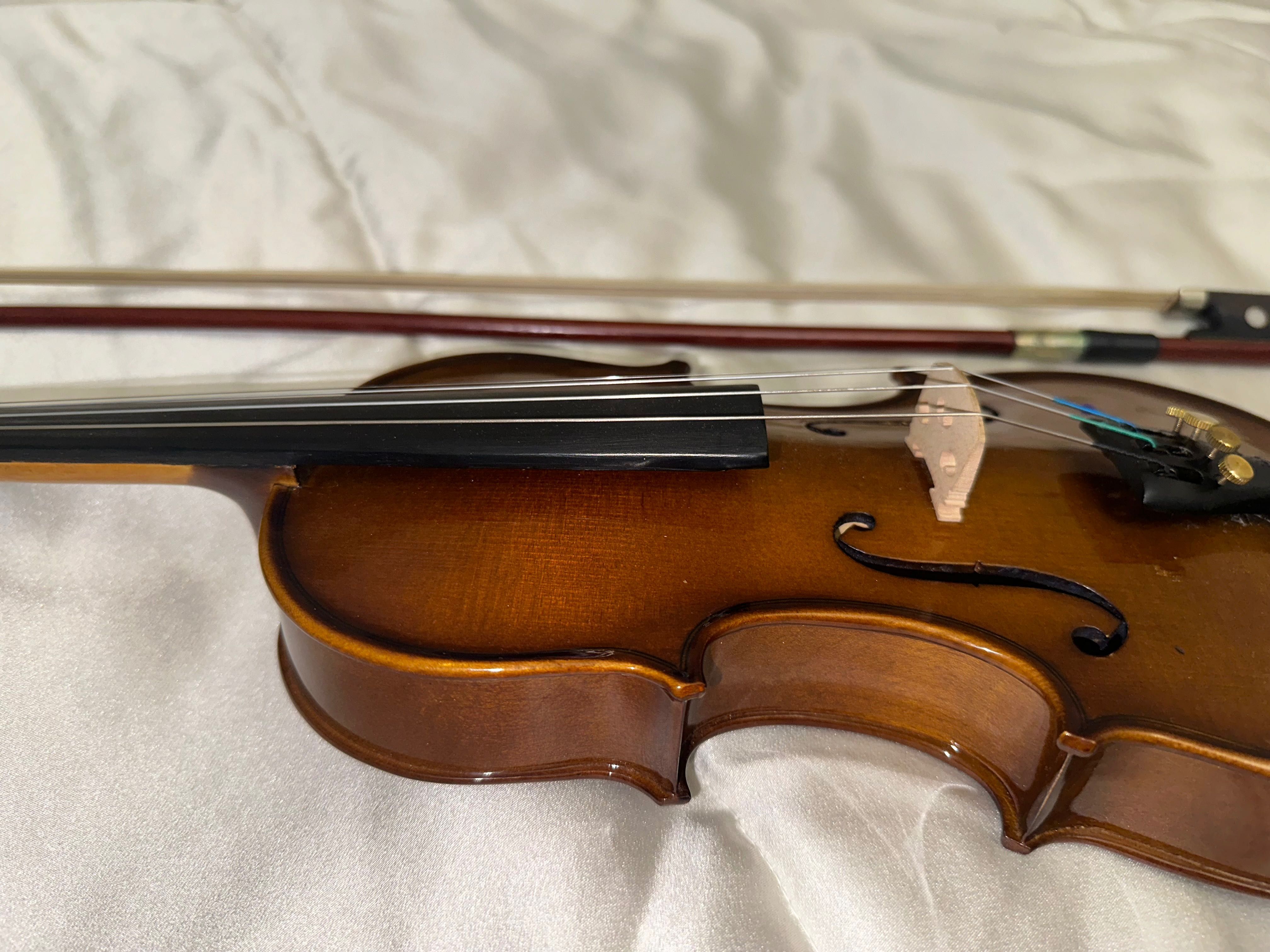 Скрипка STENTOR 1400/F STUDENT I VIOLIN outfit  1/4