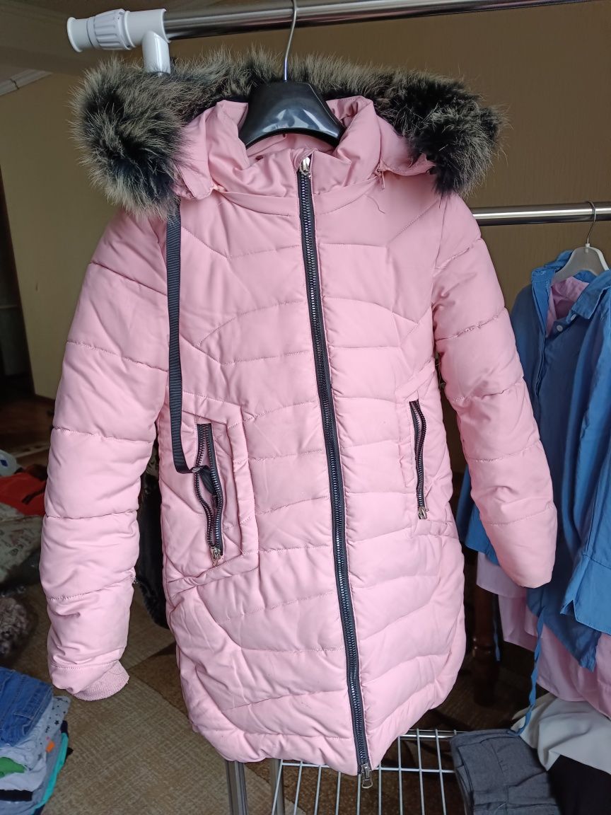 Продам Куртки зимние
