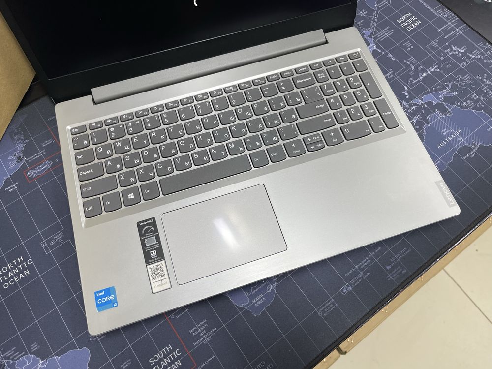 Ноутбук Lenovo IdeaPad 3 Core i3-1115G4/RAM 8Gb/SSD 256Gb/Intel graph