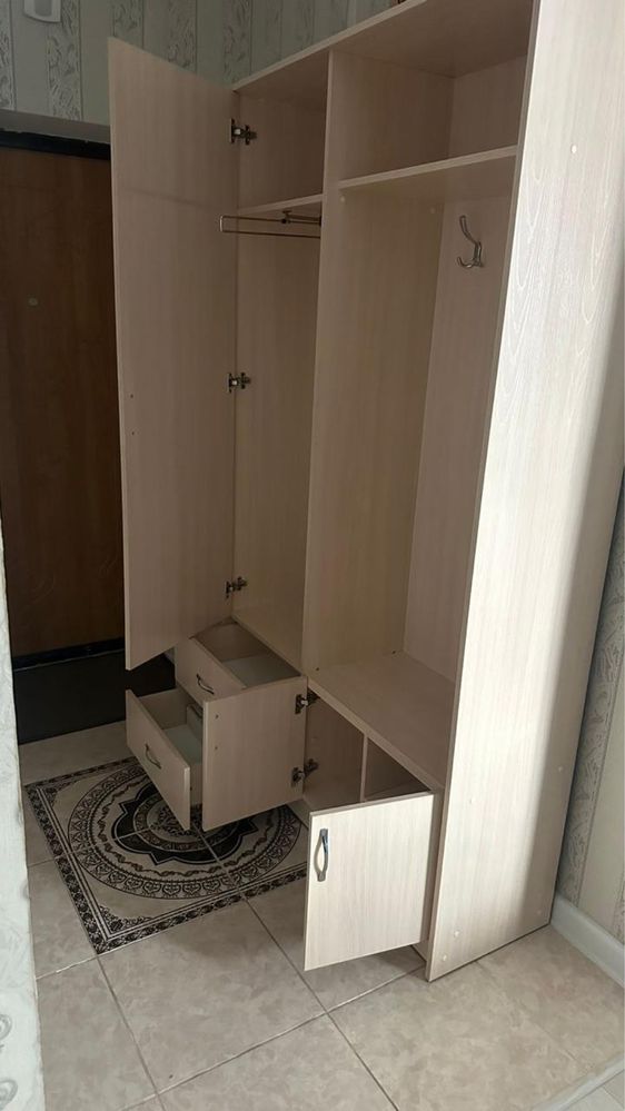 продам шкаф прихожая