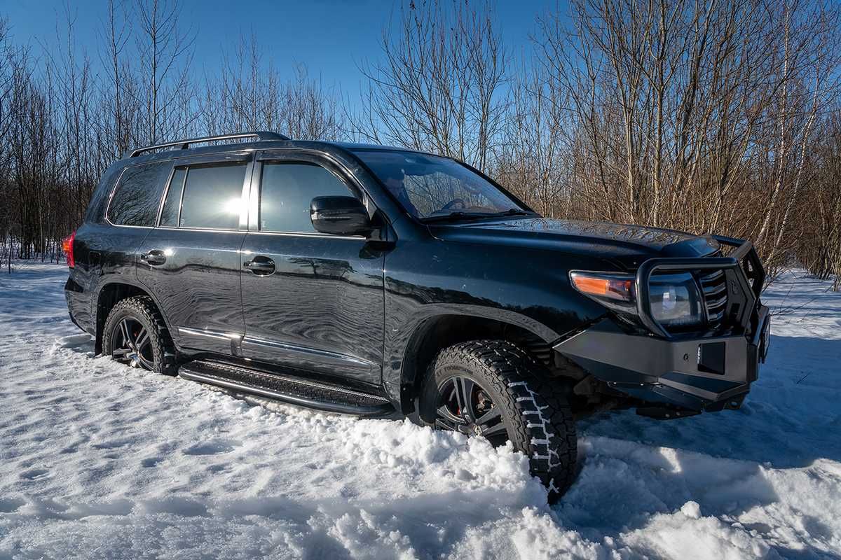 Бампер РИФ силовой передний Toyota Land Cruiser 200