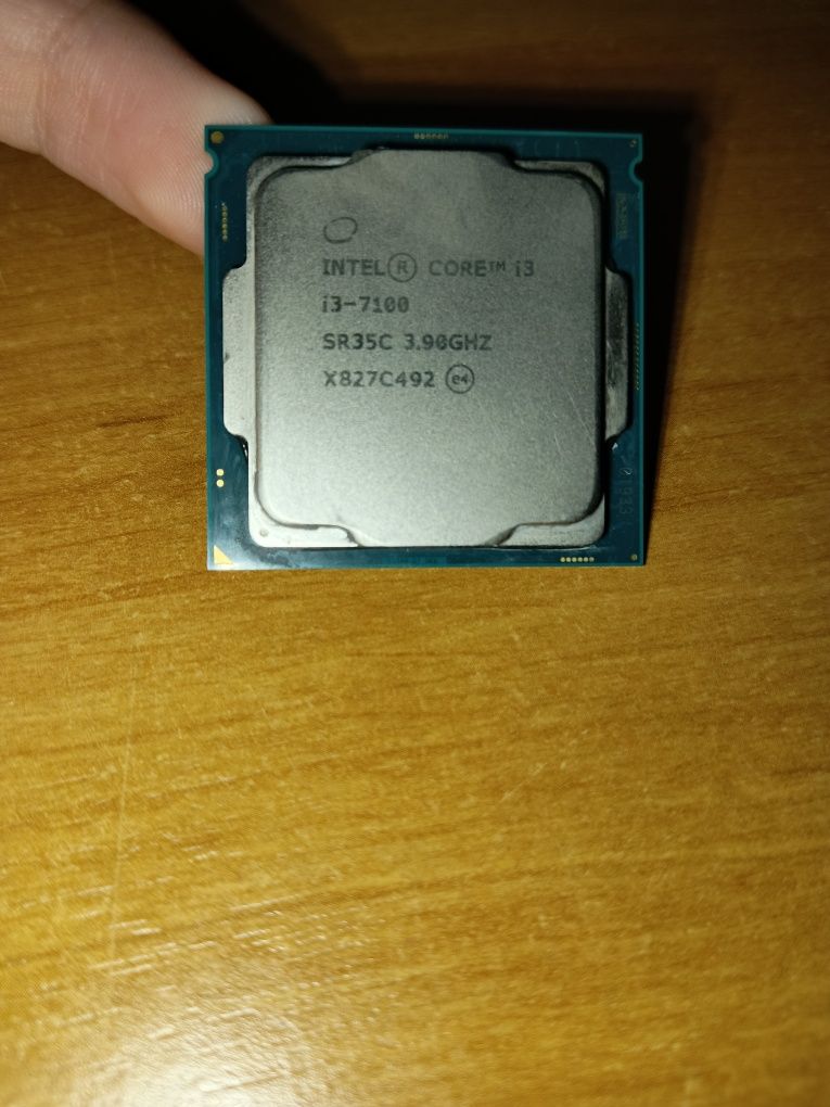Процессор i3 7100