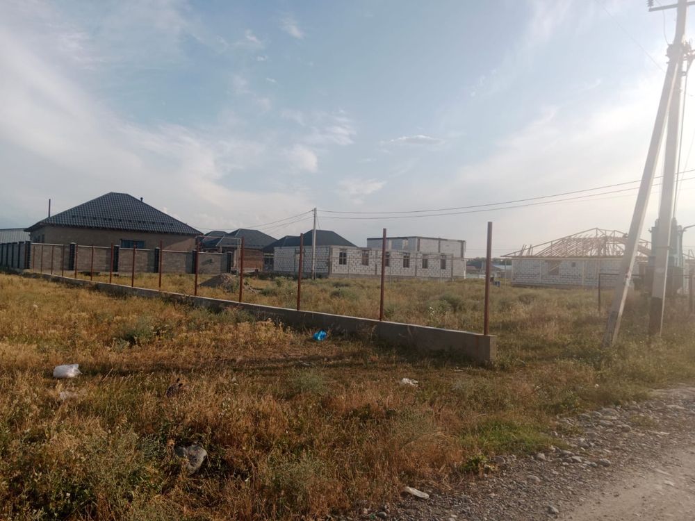 Участок Еркінде орналасқан.Отеген батырда(Грэсс)