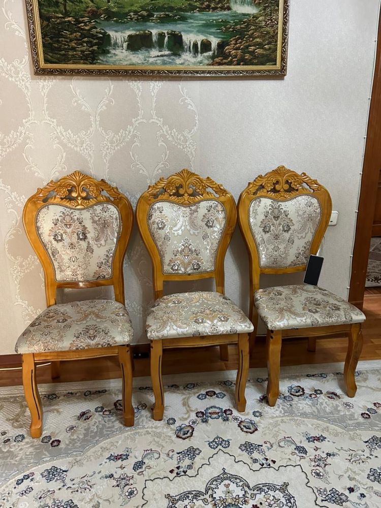 Студья,спальний гарнитур,кровать;шкаф;стол;диван,кресла;