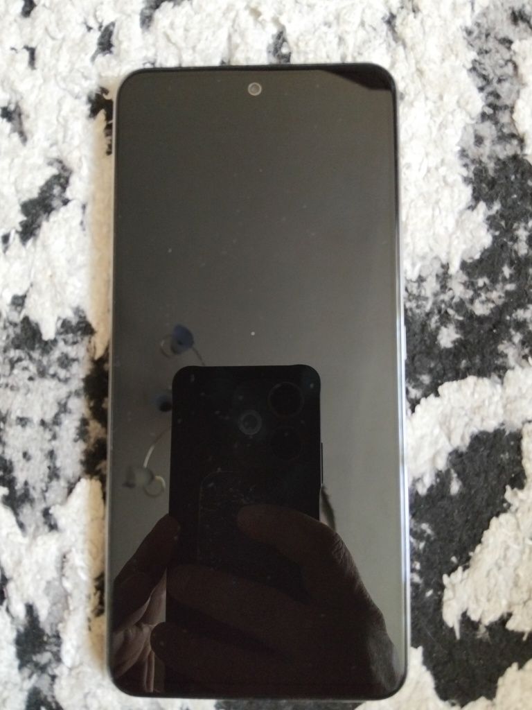 Продам телефон Виво V40 Lite