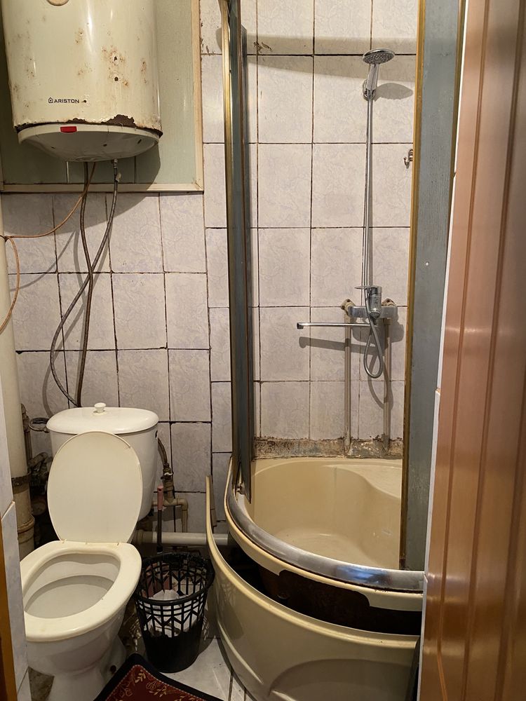 Продам однокомнотную квартиру в общежитии