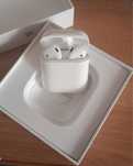 Продам AirPods «любовь с первого прикосновения»
