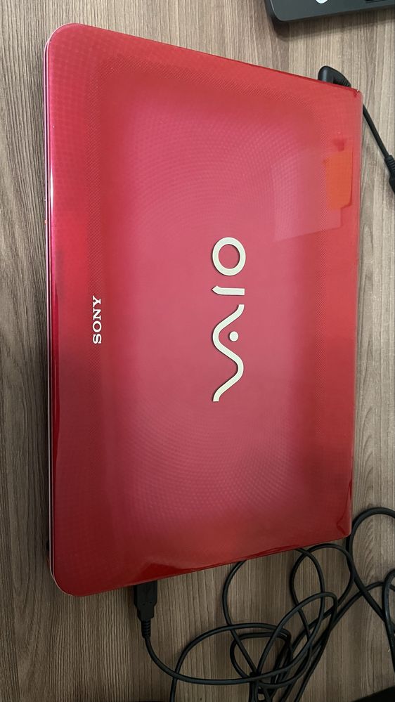 Ноутбук Sony, сумка для ноутбука