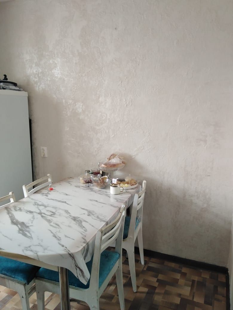 Продам двух комнатную квартиру в пос, Кенеса Нокина. АСХК дом 2 кв 4