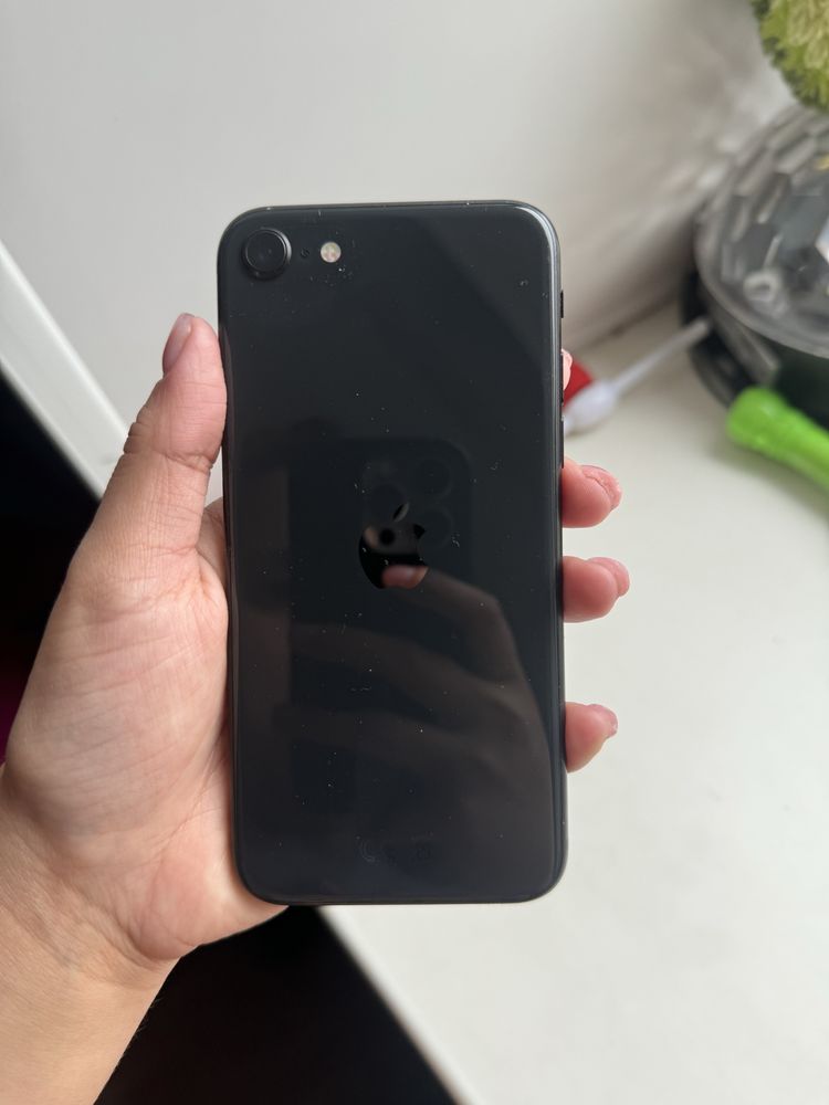 Iphone se 2020 года
