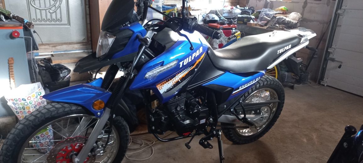 Мотоцикл Enduro B9