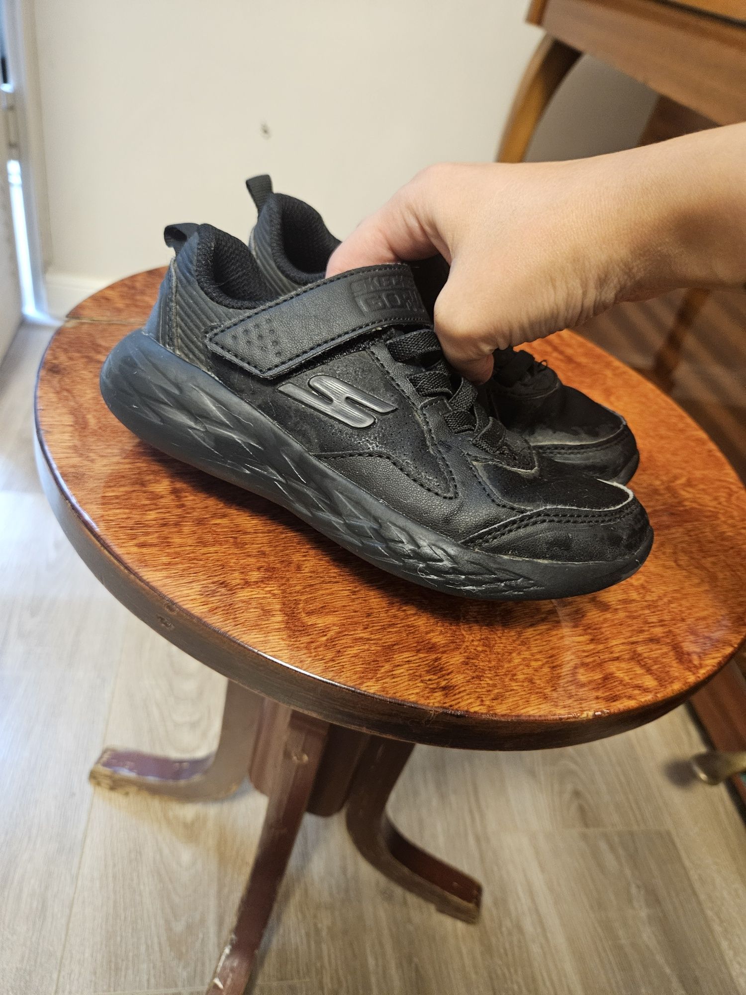 Кроссовки Skechers 27,5 р.