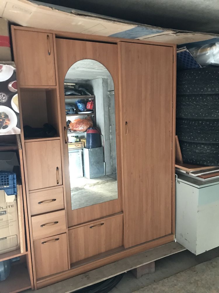 Шкаф для прихожей