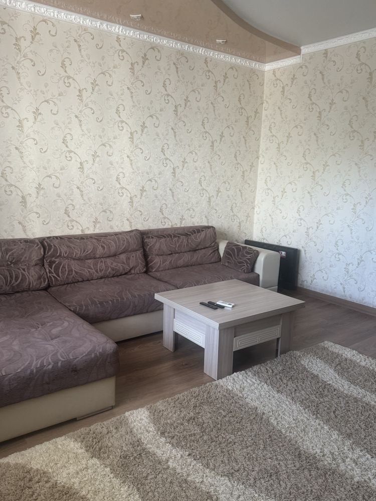 Продам диван в хорошем состоянии