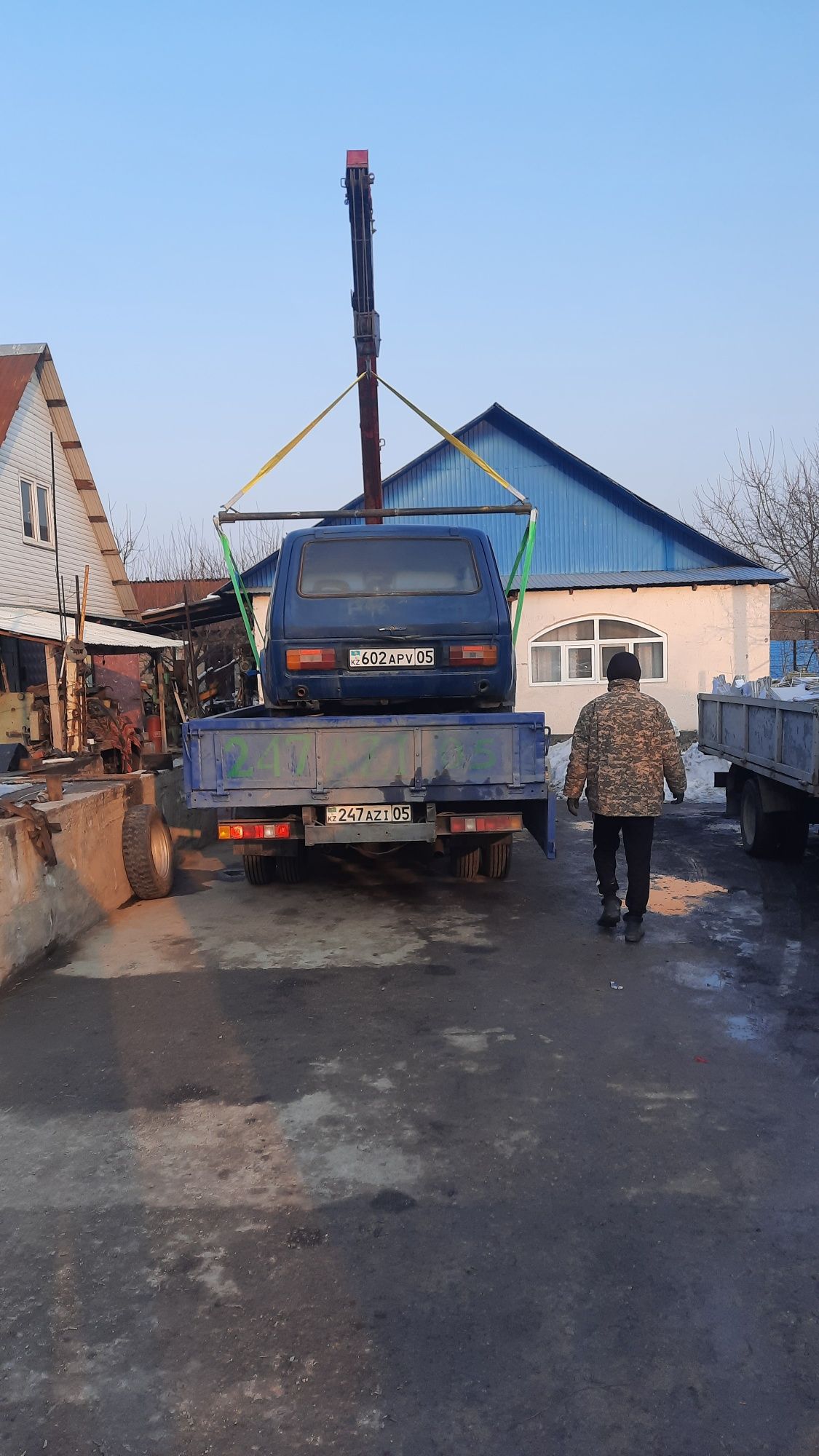 Исузу Форвард Манипулятор