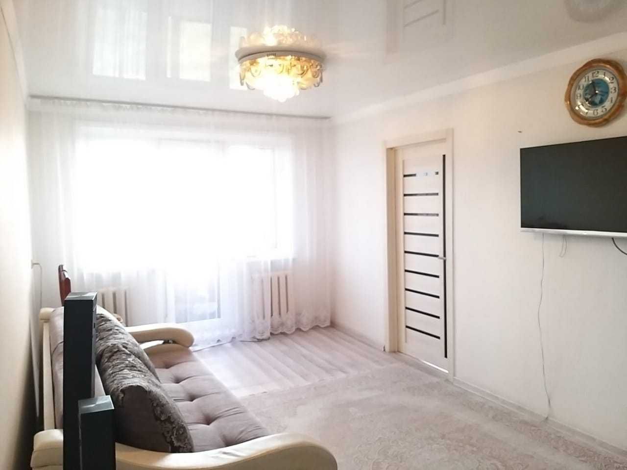 Продам 3-комнатную квартиру 12-микр.