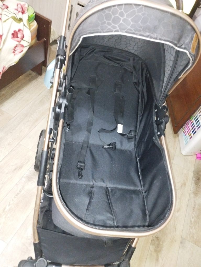 Коляска удобная детская