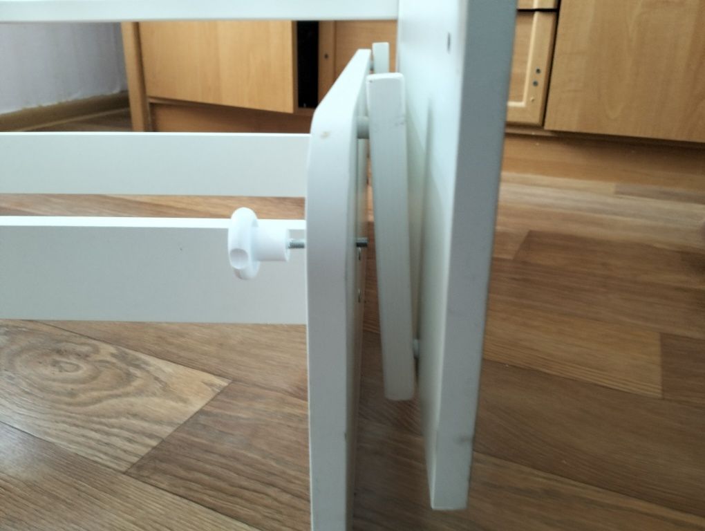 Продам детскую кроватку
