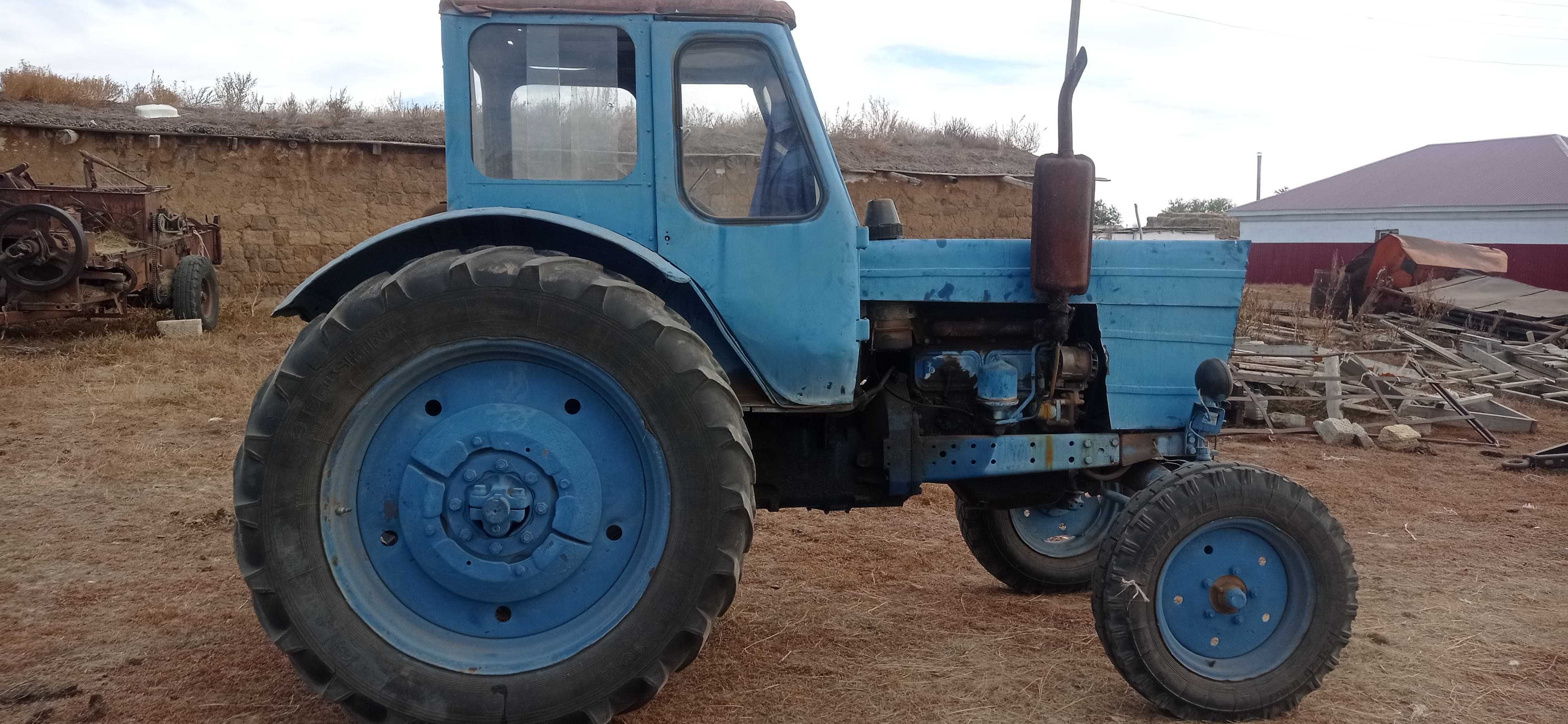 Продам трактор, пресс подборщик,косилка, тележка