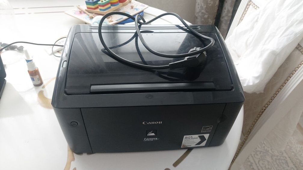 Продам принтер canon i-sensys lbp3010b.