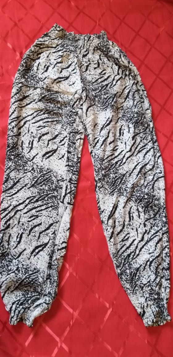 Женские новые штаны(штапель)48-50р.3500тг
