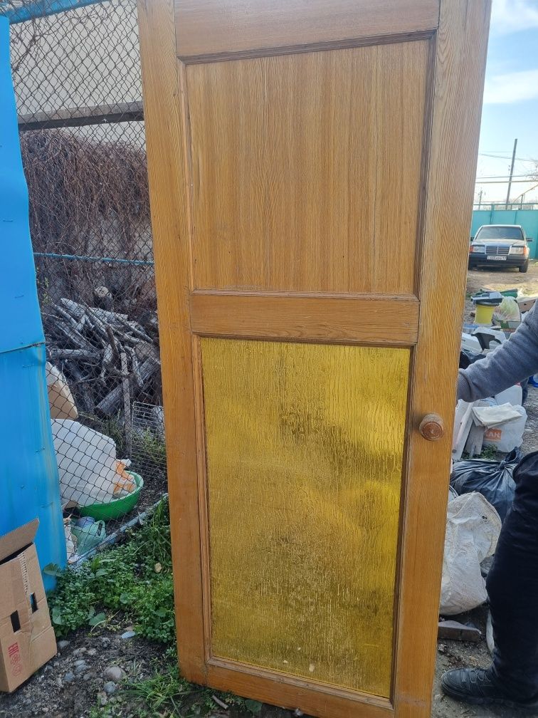 Продам Деревянные межкомнатные двери