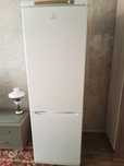 Холодильник Indesit