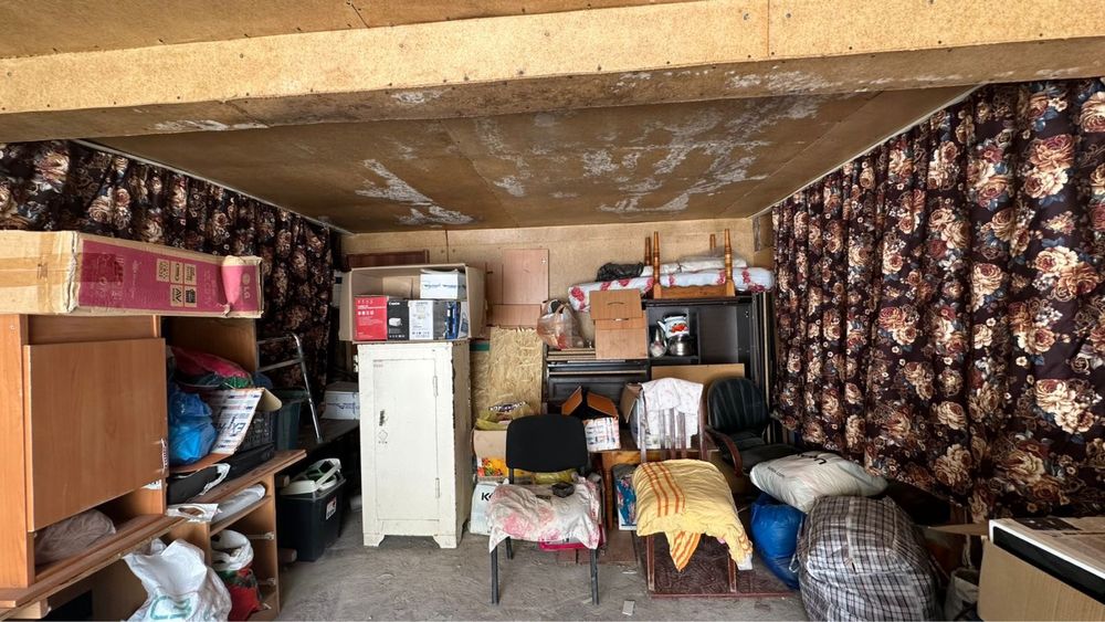 Продам гараж, две машины помещаются