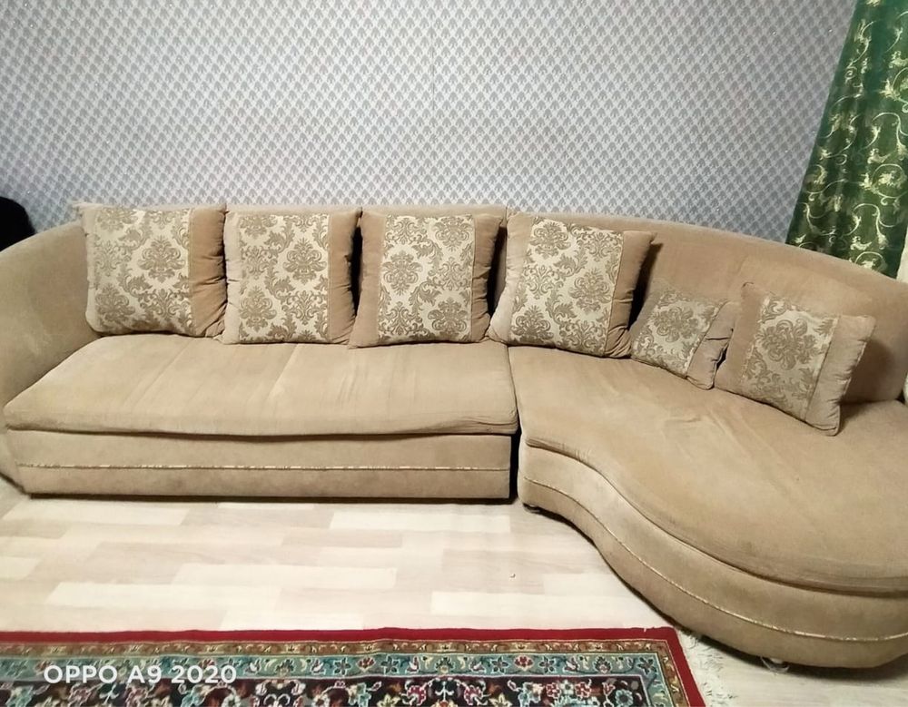 Продам диван угловой