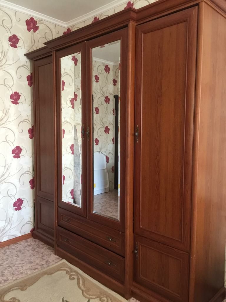 Продам спальный гарнитур