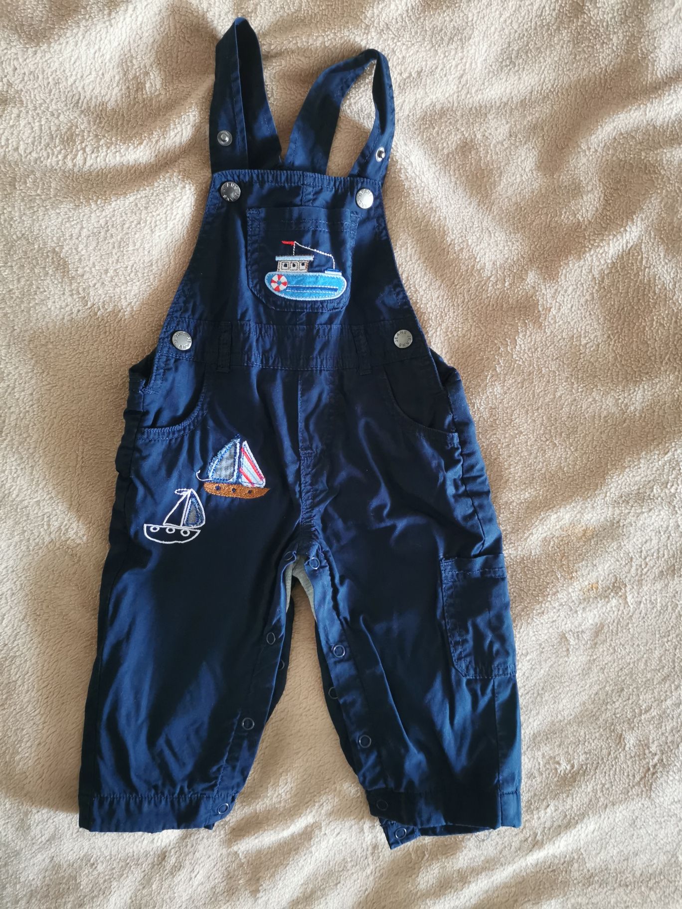 Продам детские вещи