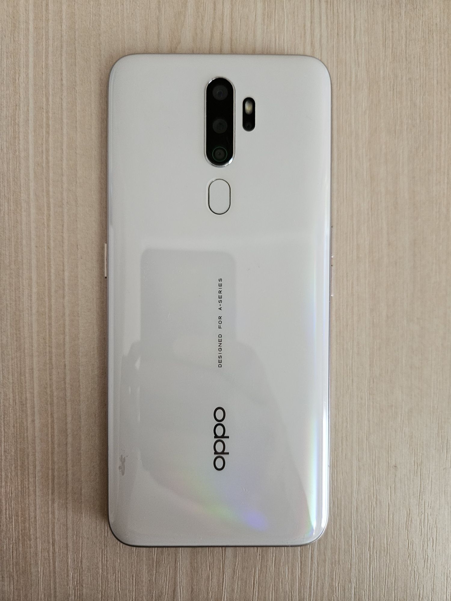 Продам смартфон Оппо