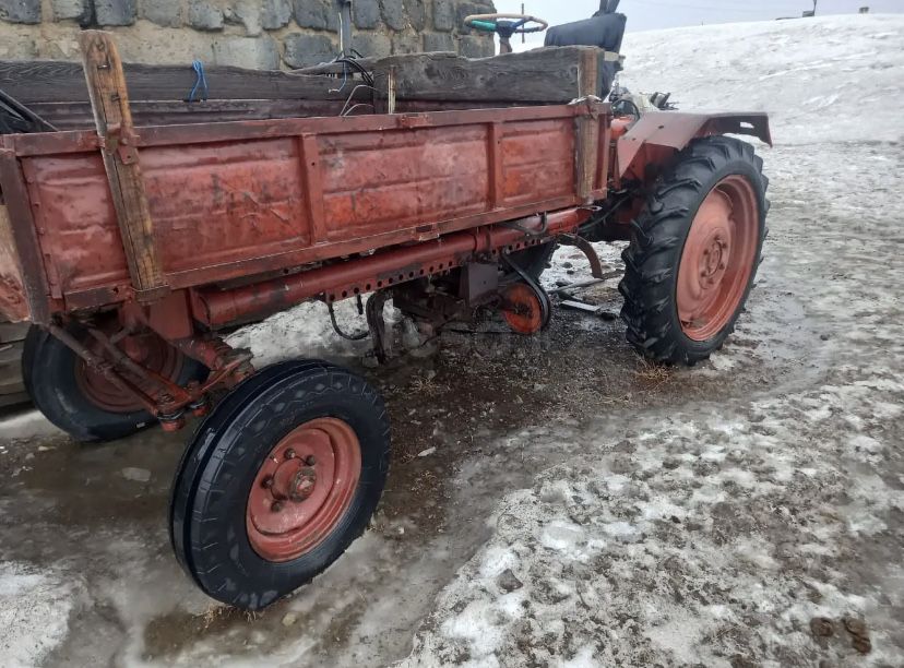 трактор т-16