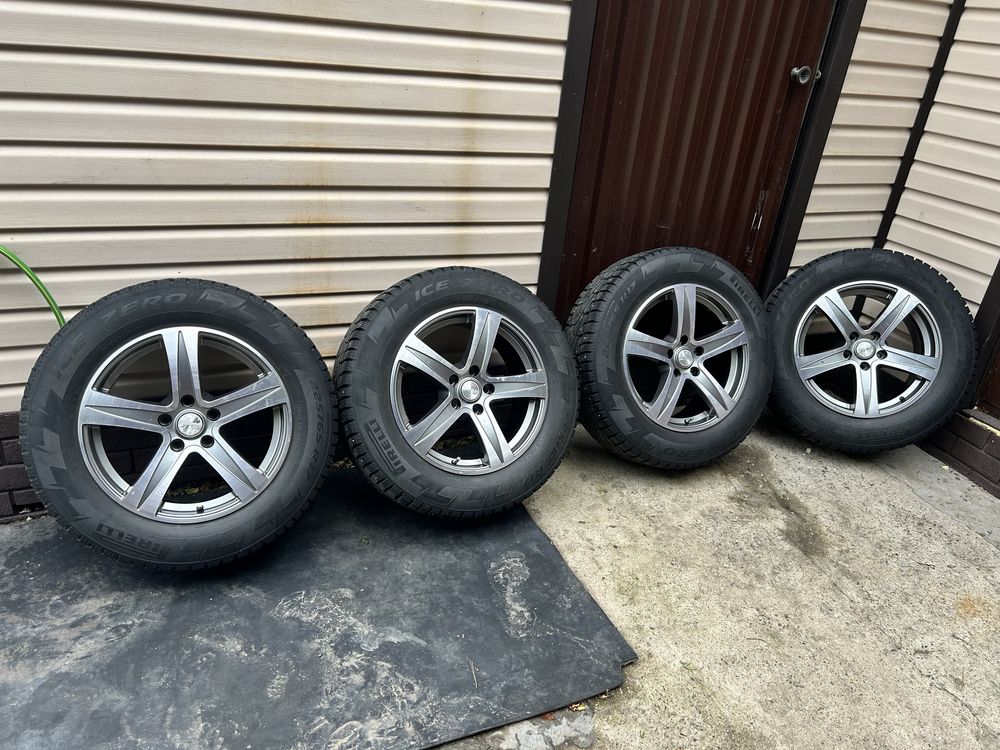 Диски R17 5x114.3 + зимняя резина Pirelli Ice Zero