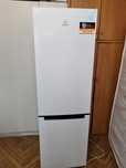 Холодильник indesit